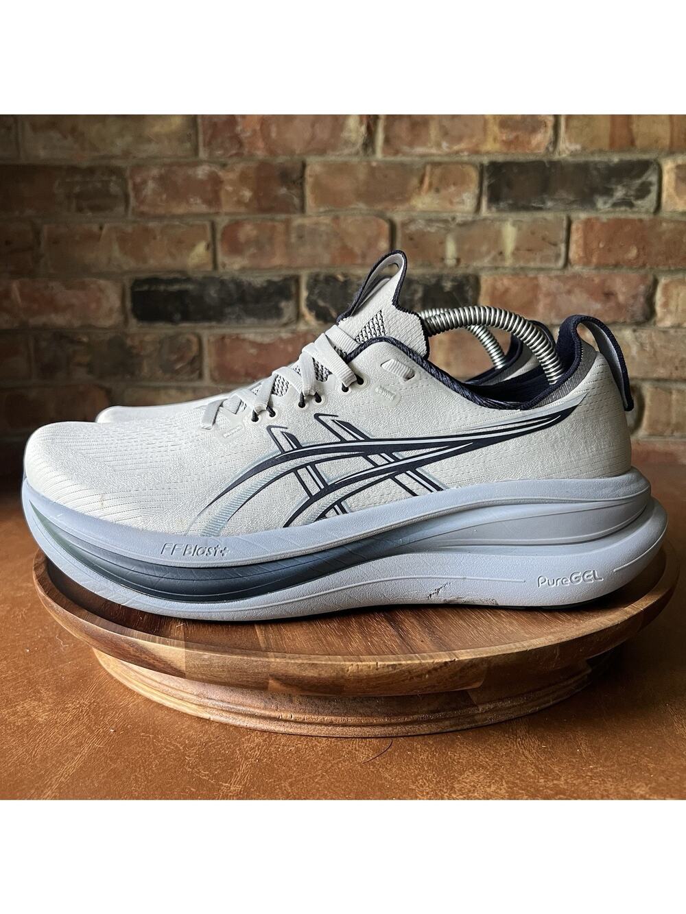 Asics Gel-Nimbus 28 Max Cushion Mens 9.5 Gray Blue Running Shoes Sneakers